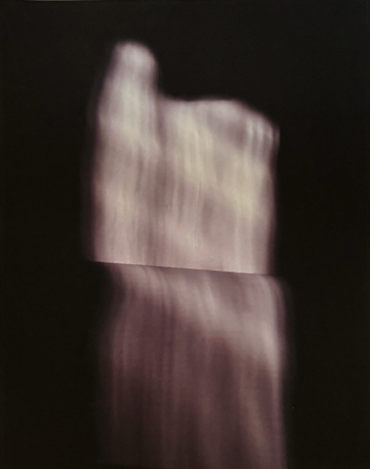Soft vertical light form with mirror reflection